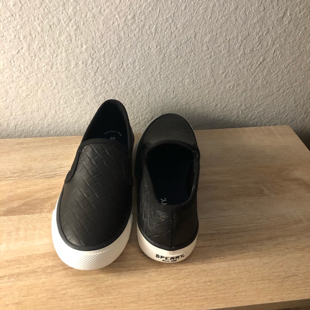 Black Sperry’s